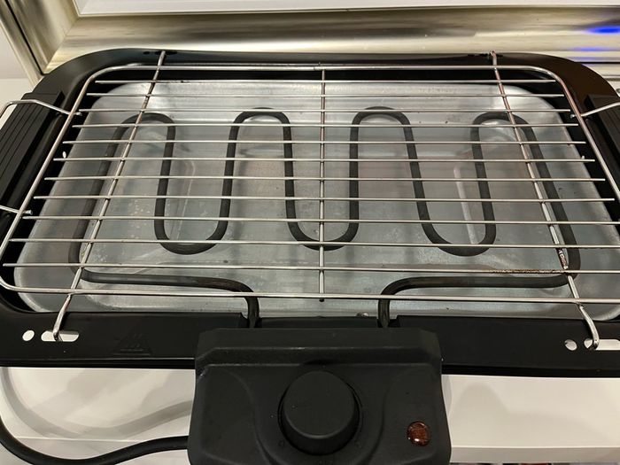 Electric barbecue