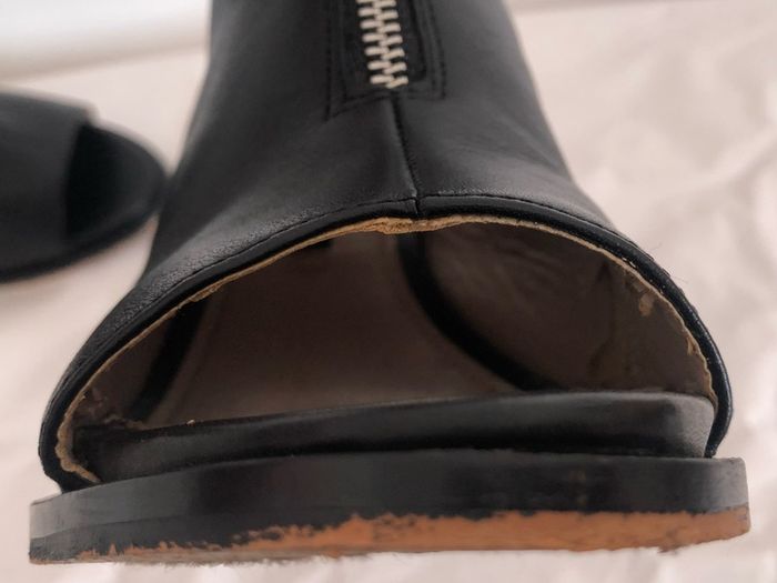 French Connection sandals - size 40