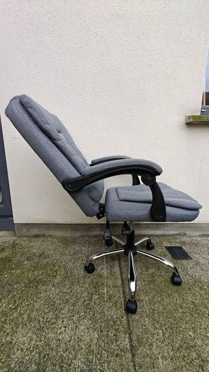 Ergonomic office chair