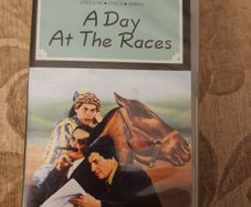A Day At The Races 1937 The Marx Brothers And Maureen O'sullivan Vhs Video In Very Good Condition.