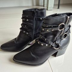 Clarks ancle boots - black