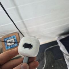 wireless earbuds