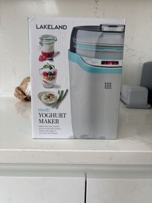 yoghurt maker