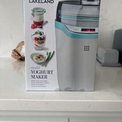 yoghurt maker