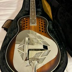 Royal Tri-Cone Resonator