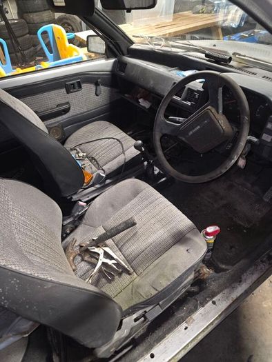 toyota starlet breaking