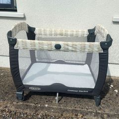 Travel cot