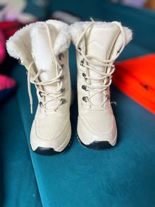 Kids boots