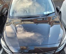 2016 Volvo S60. Se lux.  (excellent condition)