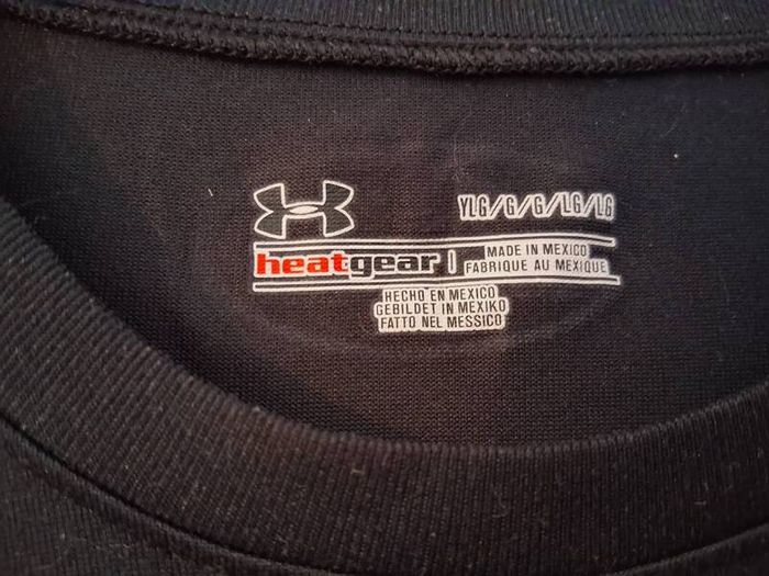 Under armor tee shirt