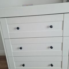 nursery funriture: changing table