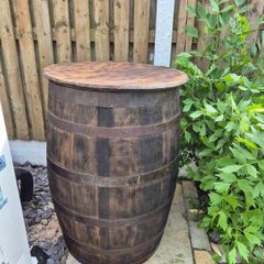 Rustic wooden water storage barrel 200L