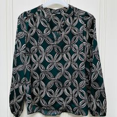 Ladies patterned long-sleeve blouse: Size 10