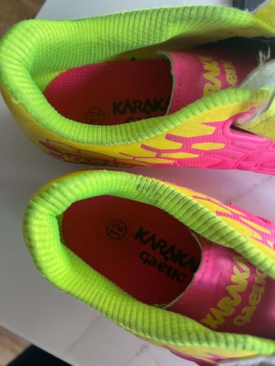 kids football boots