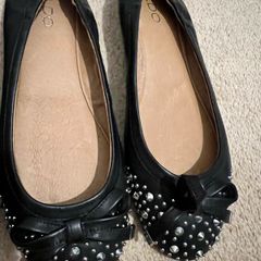 ALDO leather studded pumps