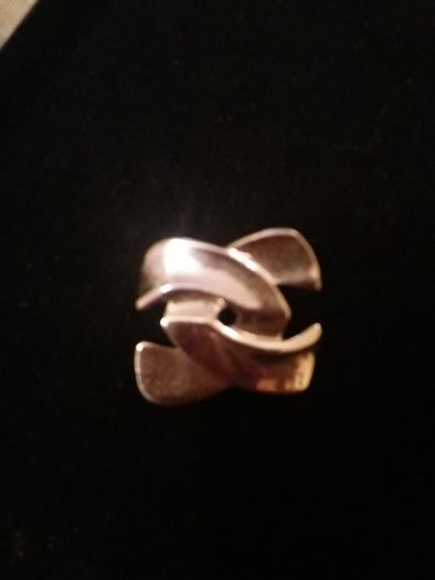 brooch
