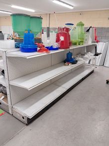 Display shelving