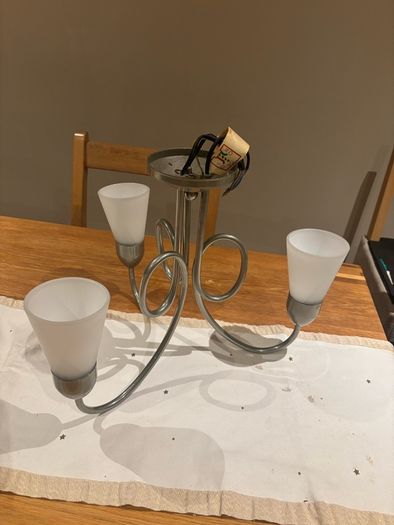 centre ceiling light