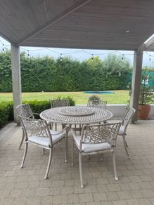 Rathwood dining table