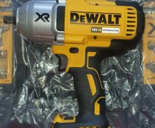DeWalt 18V XR Brushless 1/2 Impact Wrench Bare Unit