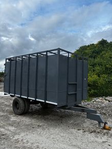 13x7 cow box