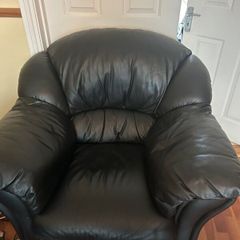 Suite of furniture
