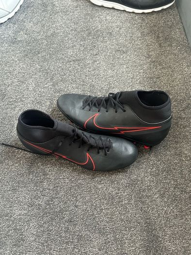 Nike boots