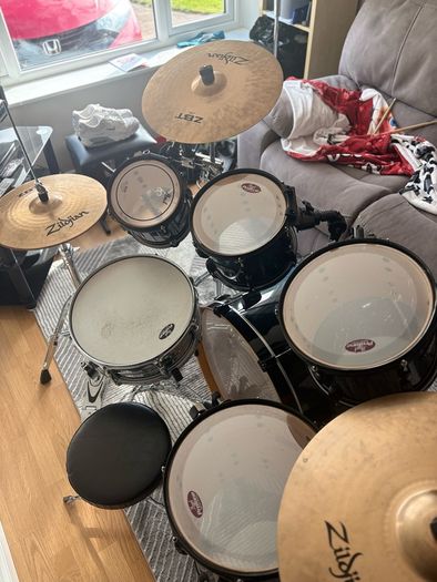 Pearl Vision Birch 6-Piece Drum Kit with Zildjian Cymbals