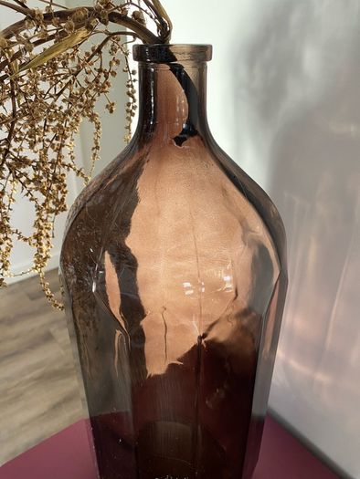 Glass bottle
