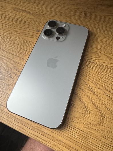 Iphone 16 Pro Max - 256GB