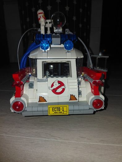 lego ecto-1