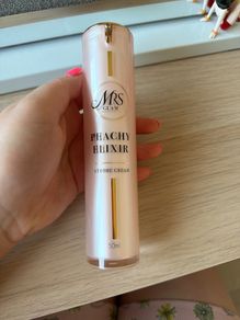 Bperfect Mrs Glam Strobe cream