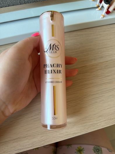 Bperfect Mrs Glam Strobe cream