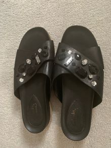 Sandal