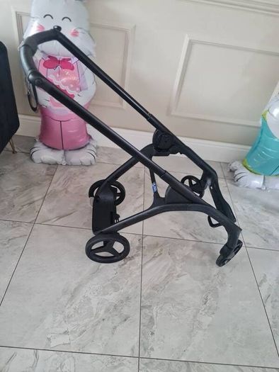 Bugaboo Dragonfly Pushchair and Bassinet