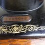 1910 Antique Singer Sewing Machine (Hand Crank.) Image 5