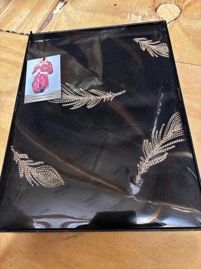 Classic Chic Fashionable Shawl