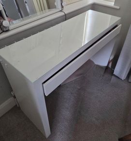 IKEA MALM dressing table