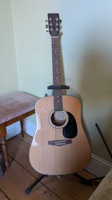 Boorinwood acoustic guitar - good condition