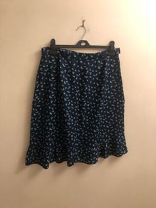 Navy skirt (size large)