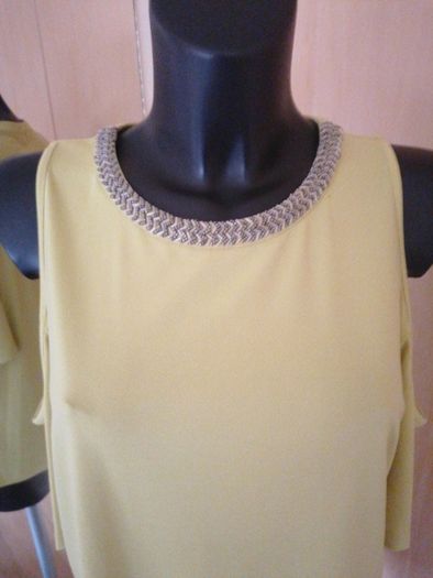 Women's Top Nwot Size 12