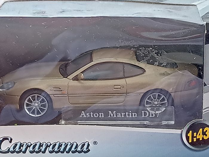 Aston Martin DB7