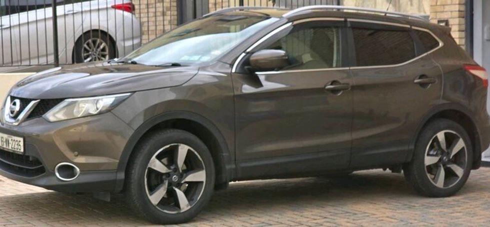 Nissan qashqai 1.5L  Diesel,  Brown