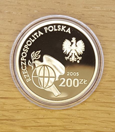 Poland 200 zlotych, 22ct gold coins