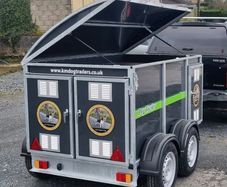 4 birth dog trailer