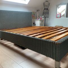 kingsize bed frame