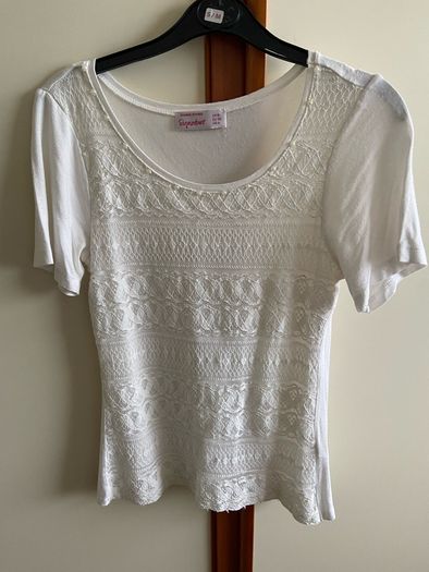 White t-shirt, size UK8(36)