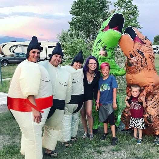 Inflatable Sumo Wrestler Suit Costume for Adult Blow up Halloween Costume Party Fat Suit Fancy Families Member Game Costume