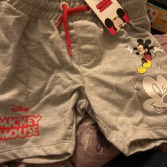 BNWT mickey mouse shorts 3-4