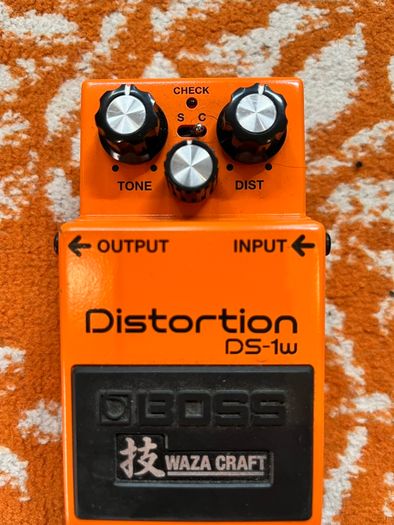 Boss DS-1w Waza Craft distortion pedal